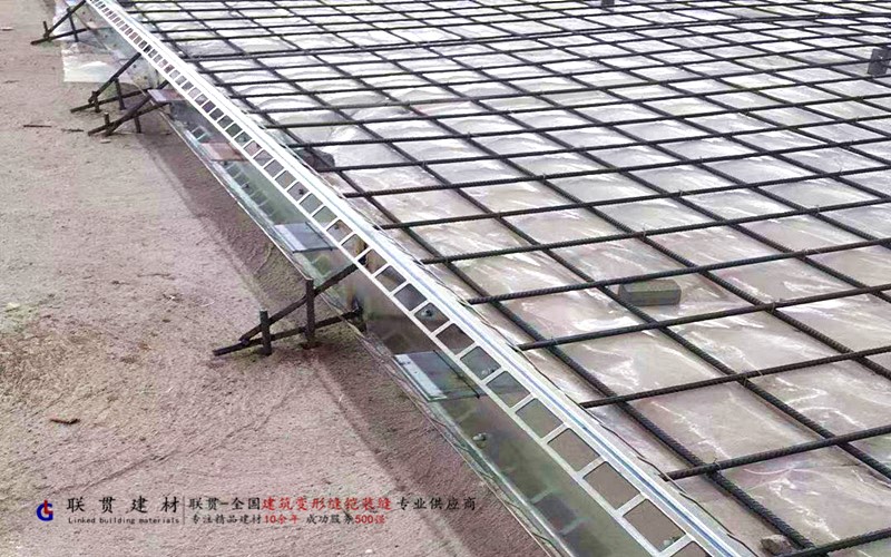 贵阳市LG160-3000镀锌钢板铠装缝案例